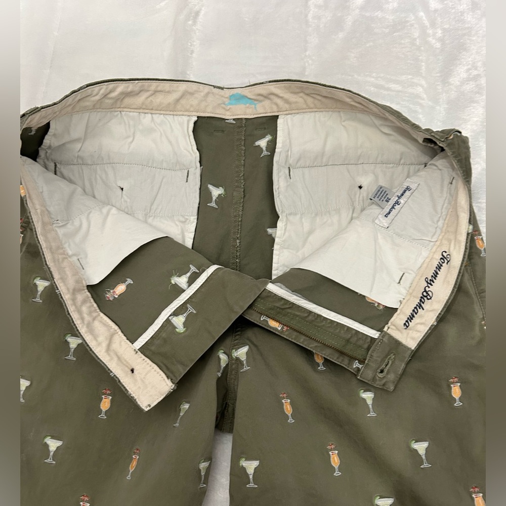 Tommy Bahama Olive Green Shorts Size 38 - Picture 10 of 14